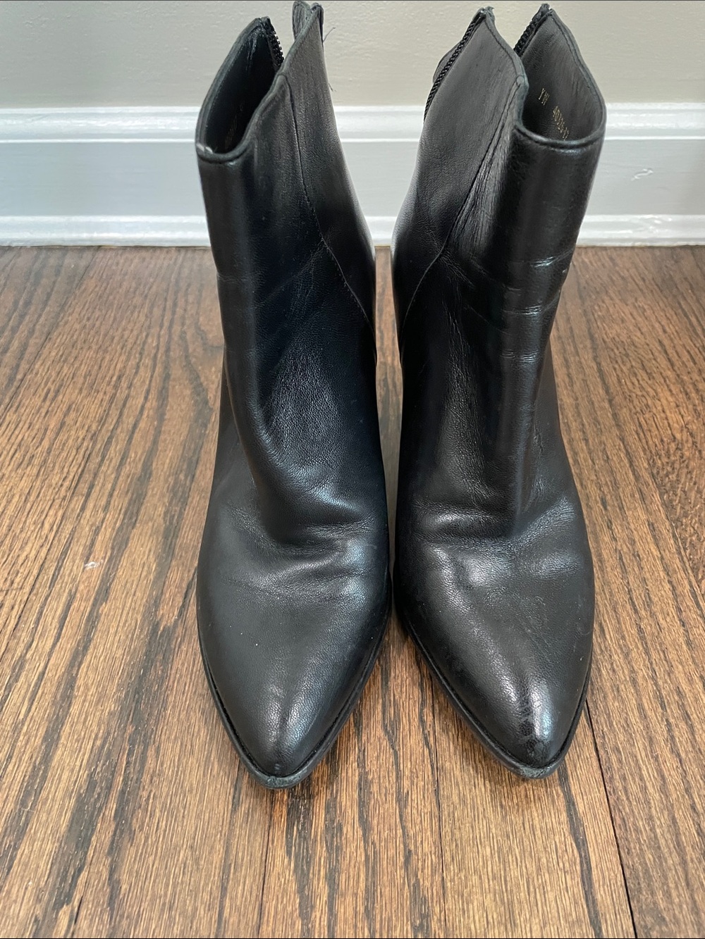 Stuart Weitzman Black Pointed-Toe Leather Ankle Boots